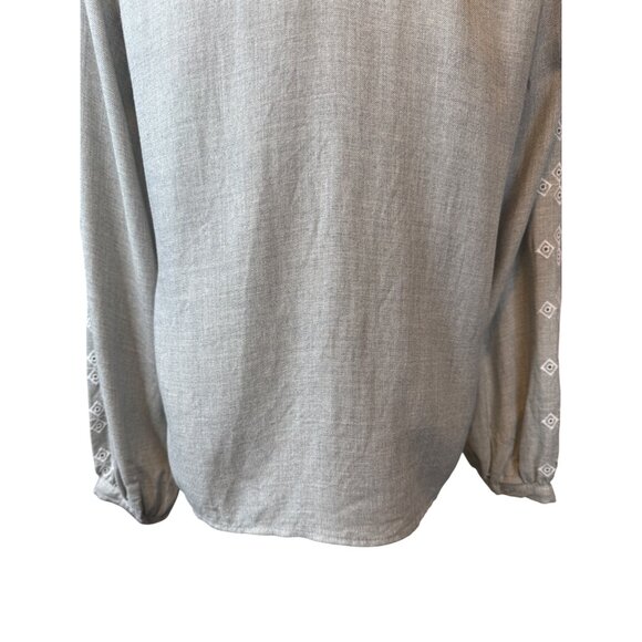 2/$25 ZARA Gray Medium Embroidered Dainty Long Sleeve Blouse - Picture 10 of 14